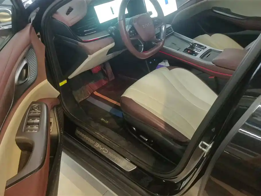 BYD Seal 2024 Honor Edition DM-i 1.5L 121km Prestige