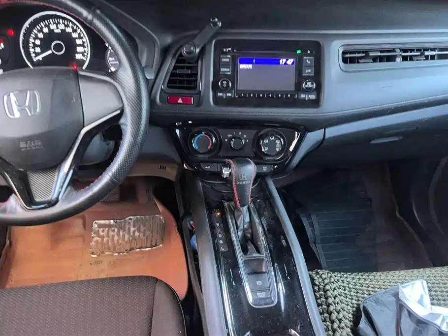 Honda Vezel 2015 1.5L CVT 2WD Comfort