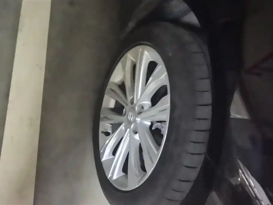Regal 2024 Facelift 28T Zongxiang Edition