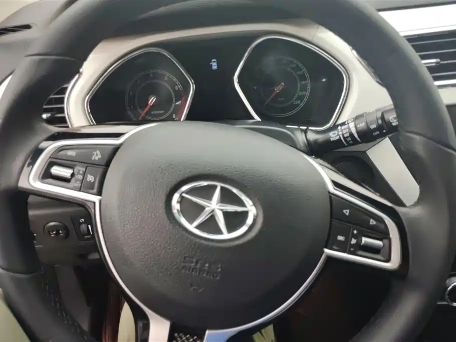 JAC Refine S2 2015 1.5L Manual Luxury Intelligent