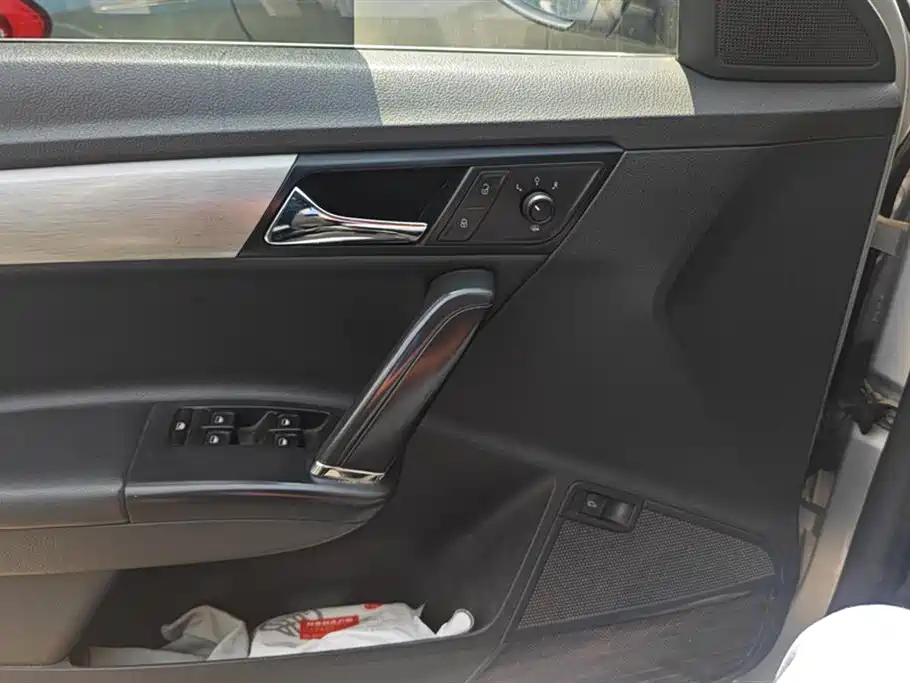 Volkswagen Lavida 2013 Facelift 1.4TSI Manual Comfort Edition