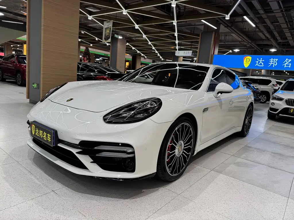 Porsche Panamera 2010 Panamera Turbo 4.8T