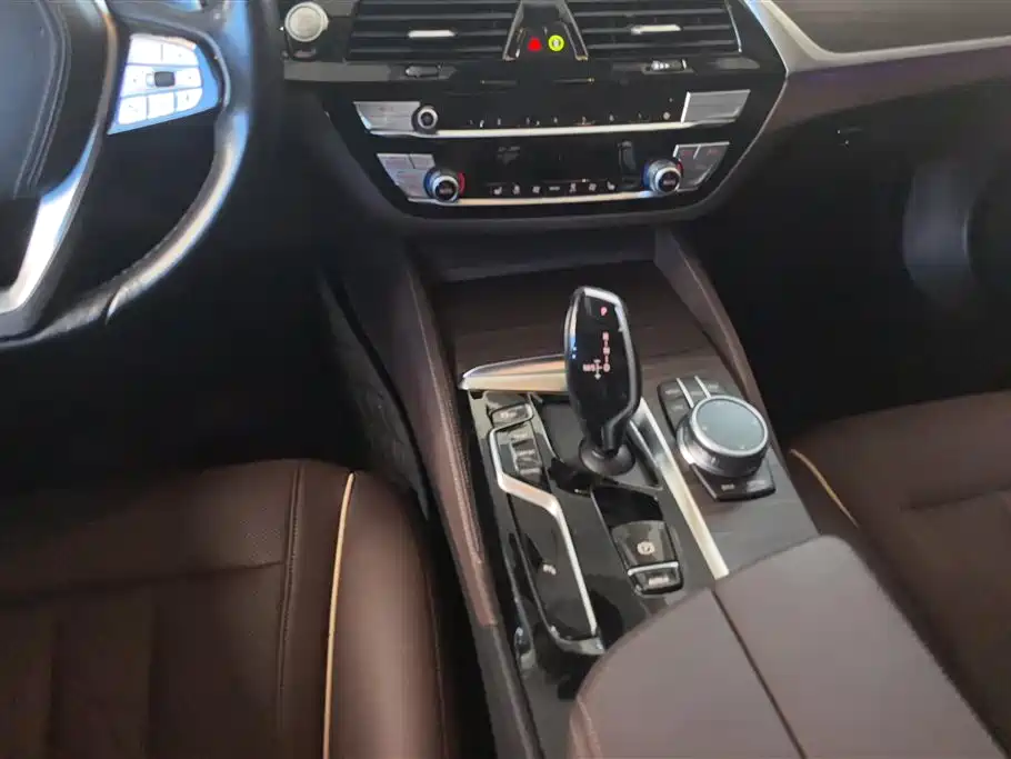 BMW 5 Series 2021 530Li xDrive Luxury Package - фото 16