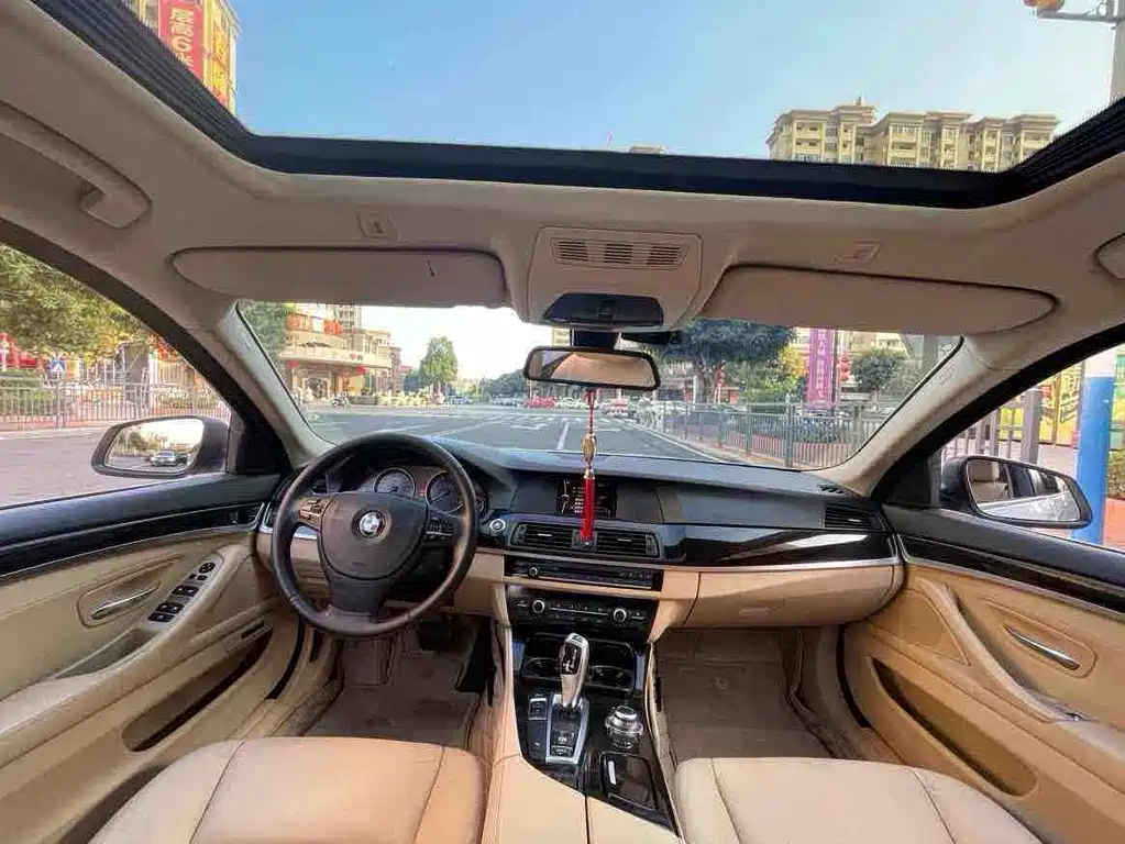 BMW 5 Series 2013 525Li Leading Edition