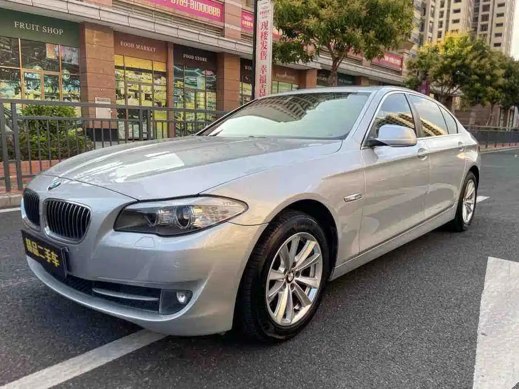 BMW 5 Series 2013 525Li Leading Edition