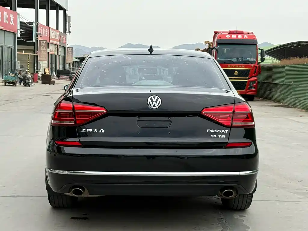 Volkswagen Passat 2016 330TSI DSG Zunrong Edition