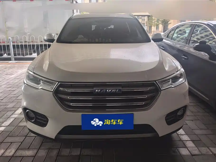 Haval H6 2017 Blue Label 2.0T Automatic 2WD Zhi Shang Edition