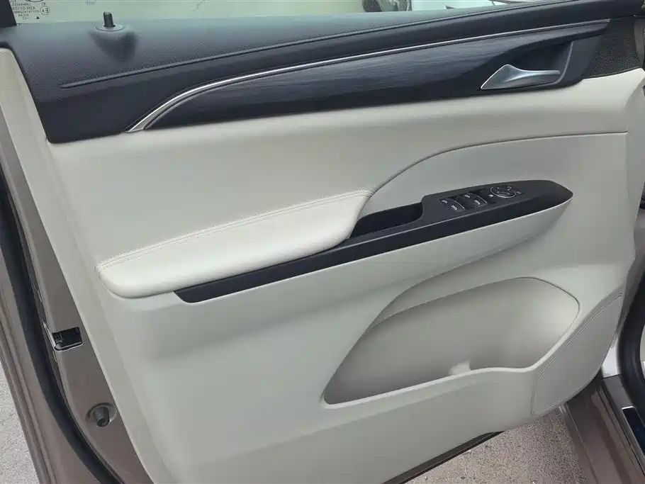 Buick GL8 2023 ES Comfort