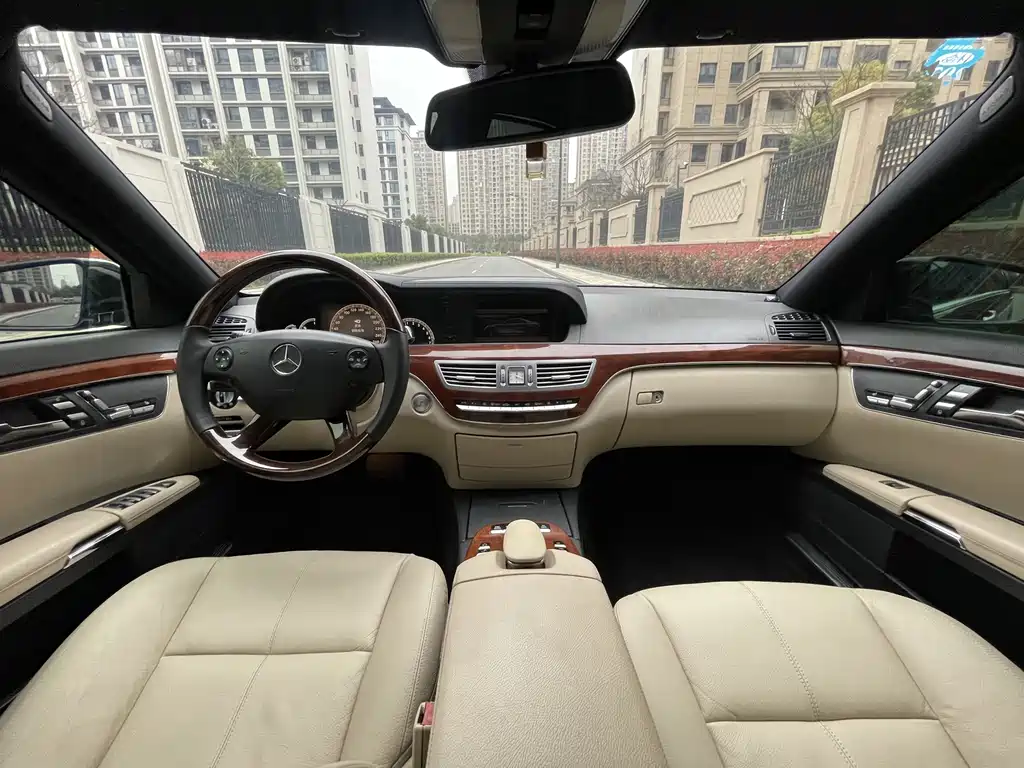 Mercedes-Benz S-Class 2006 S 300