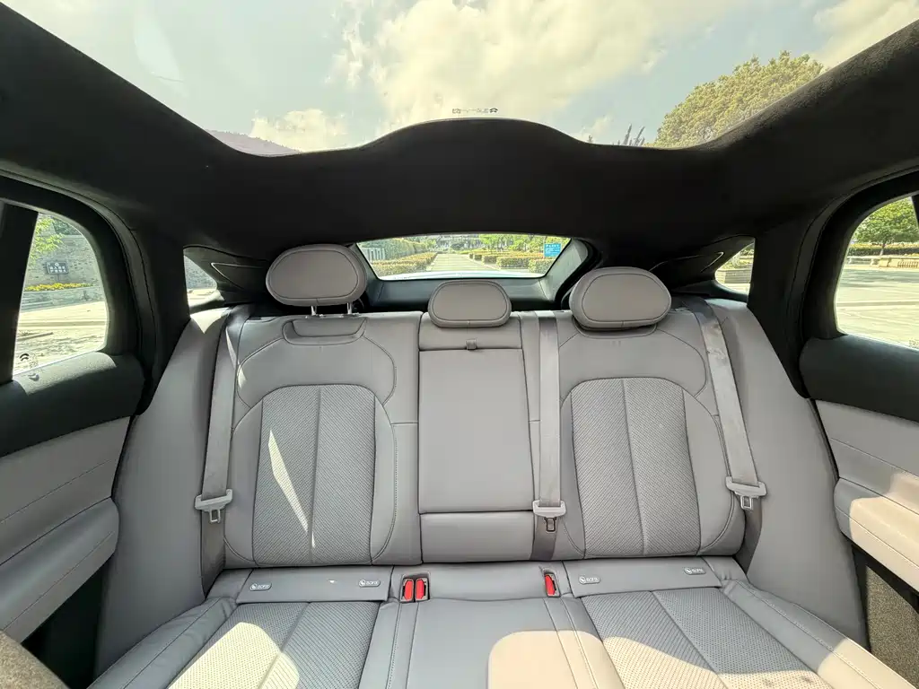 NIO EC6 2023 model 75kWh