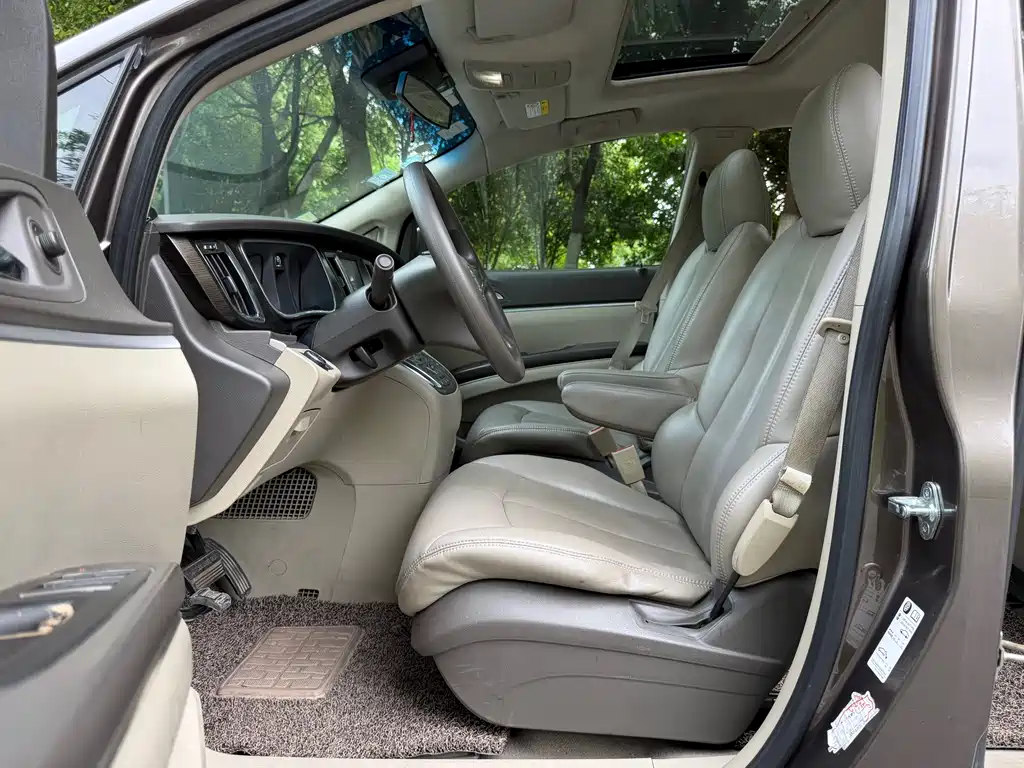 Buick GL8 2013 2.4L CT Luxury Business Comfort Edition