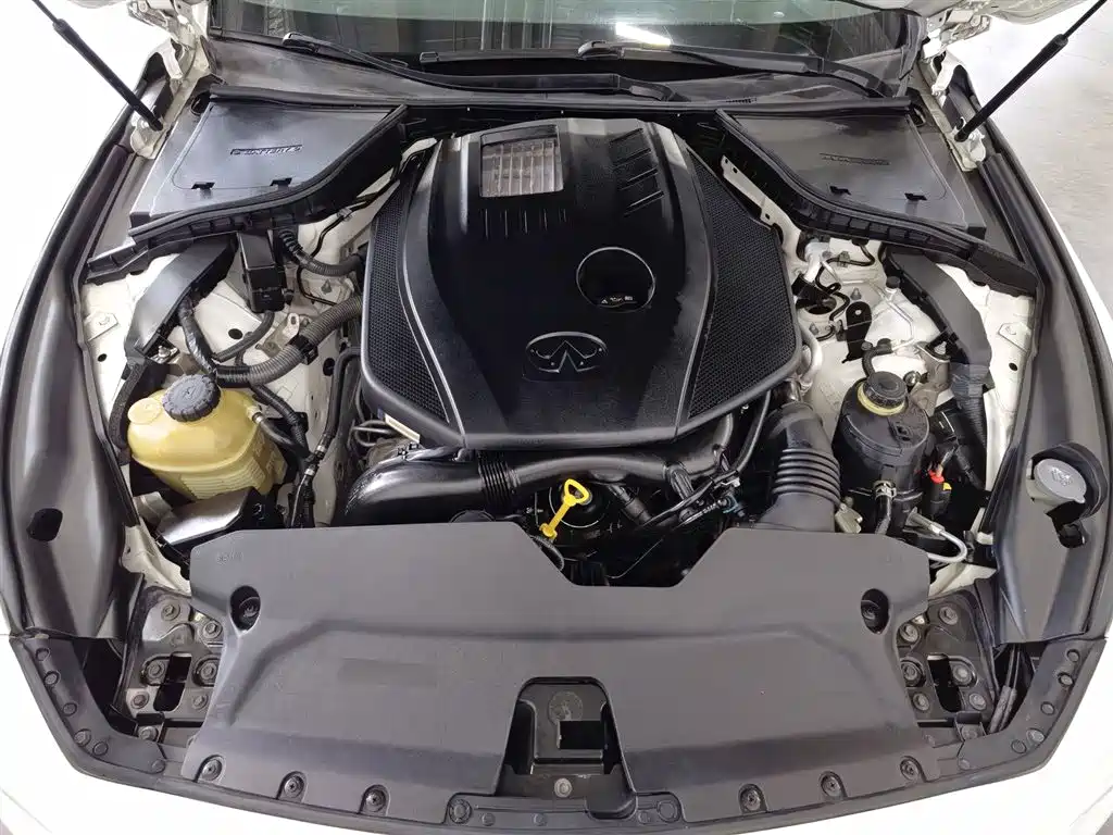 Infiniti Q50L 2015 2.0T Comfort Edition
