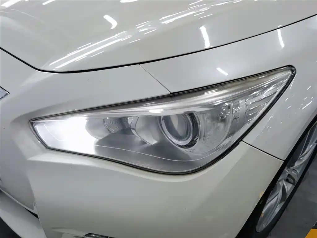 Infiniti Q50L 2015 2.0T Comfort Edition