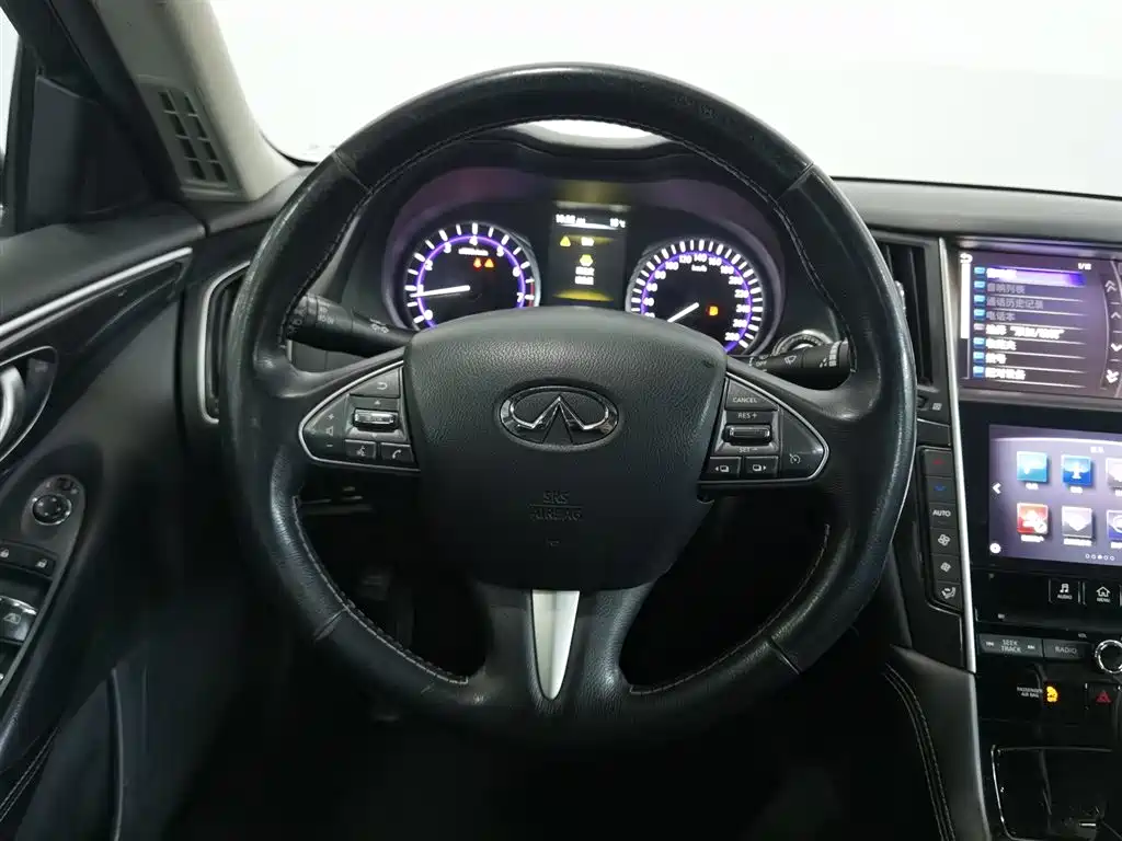 Infiniti Q50L 2015 2.0T Comfort Edition