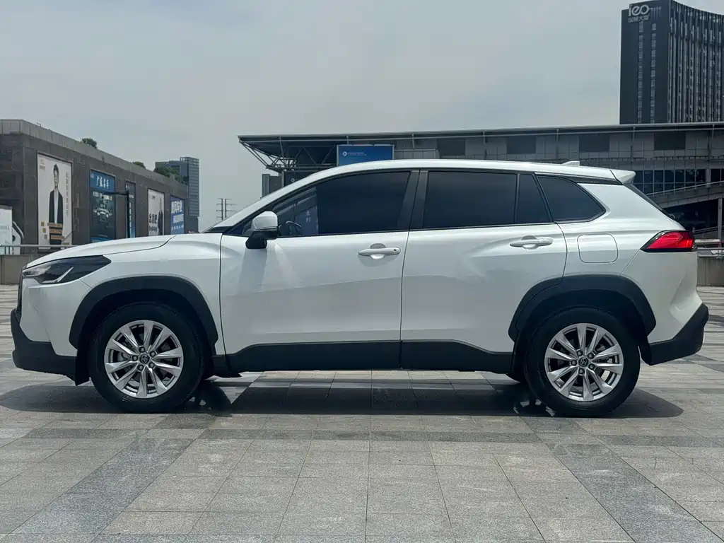 Toyota Corolla Cross 2024 2.0L Pioneer Edition