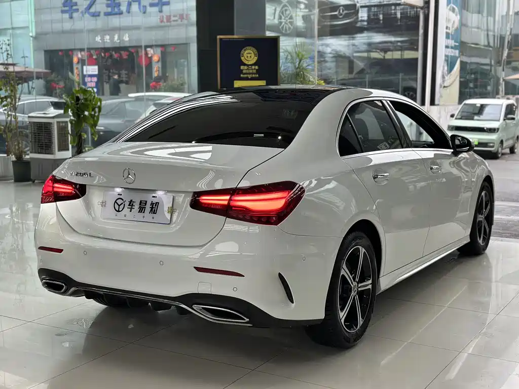 Mercedes-Benz A-Class 2023 A 200 L Fashion Edition