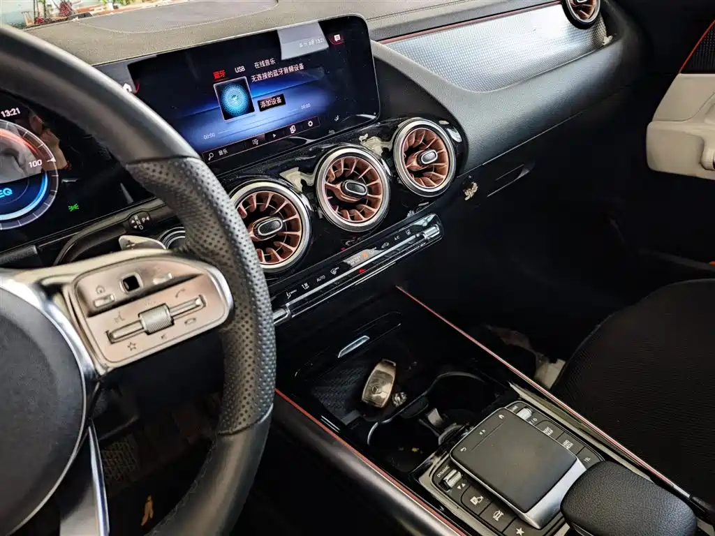 Mercedes-Benz EQA 2022 EQA 300 4MATIC Launch Edition