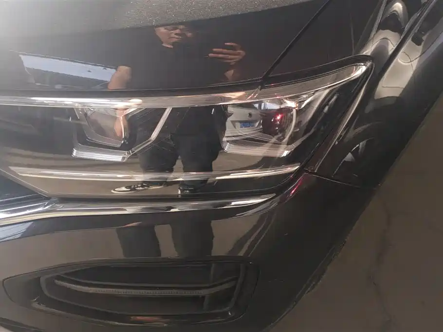 Tayron 2021 330TSI FWD Luxury Smart Connect Edition