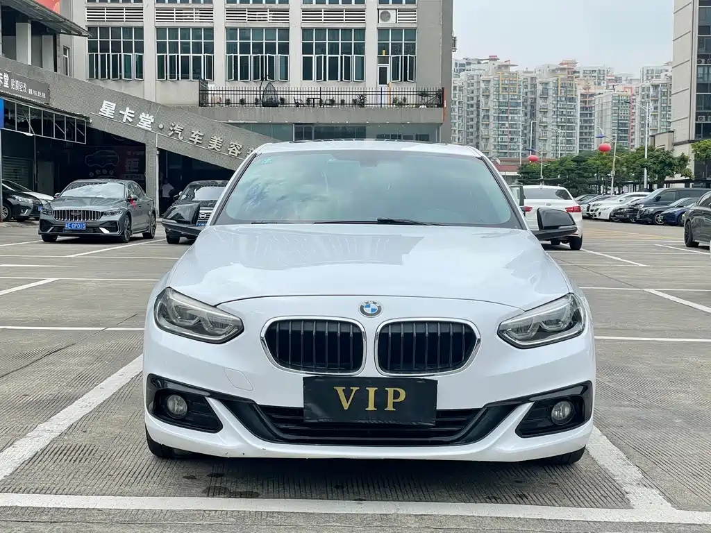 BMW 1 Series 2018 118i Sport