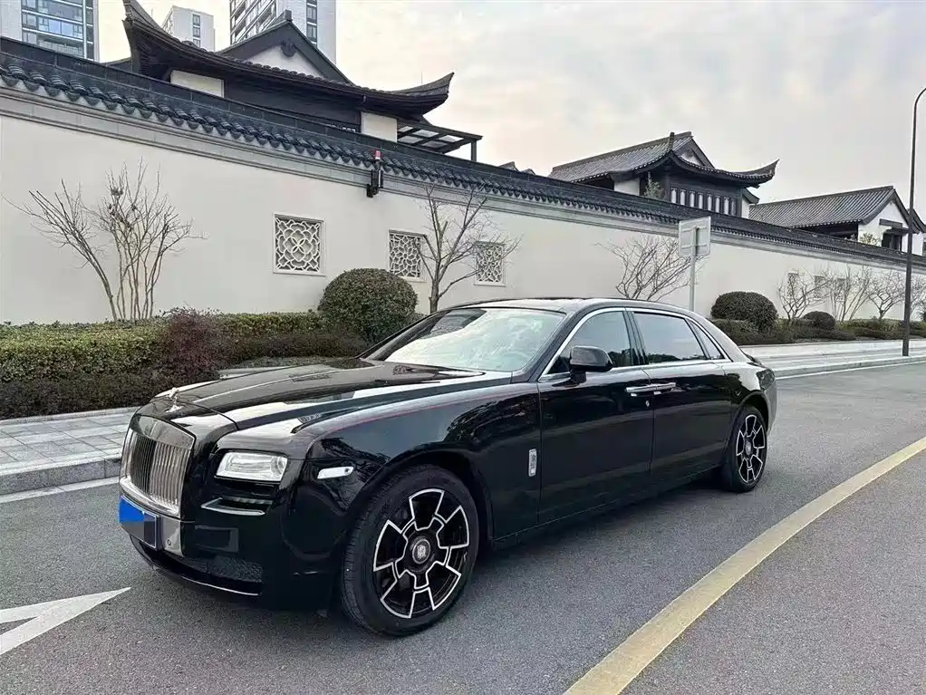 Ghost 2012 6.6T Extended Wheelbase