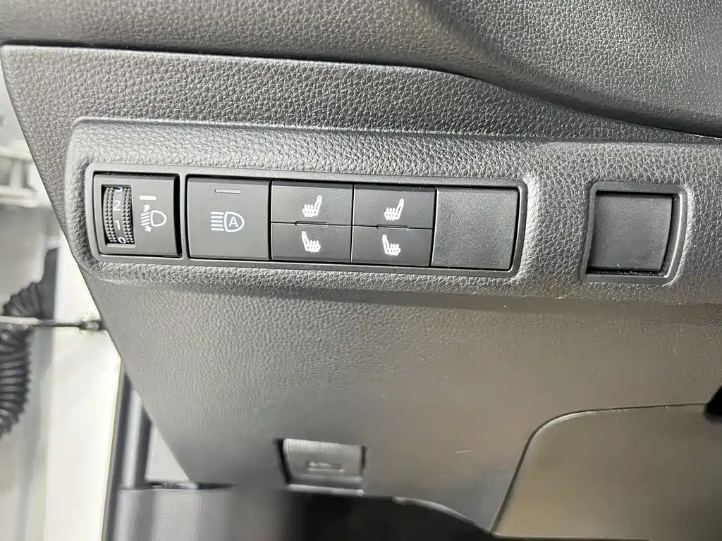 Toyota Levin 2023 185T CVT Luxury Edition