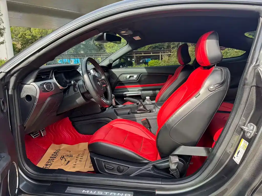 Mustang 2020 2.3L EcoBoost Obsidian Phantom Special Edition