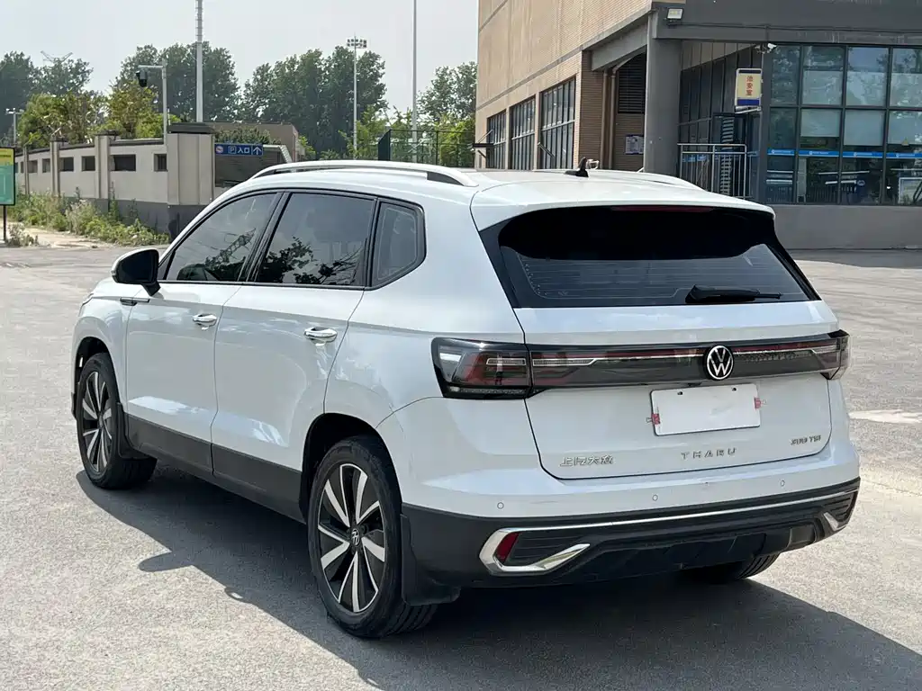 Volkswagen Tharu 2023 300TSI FWD Jiaoyue Edition