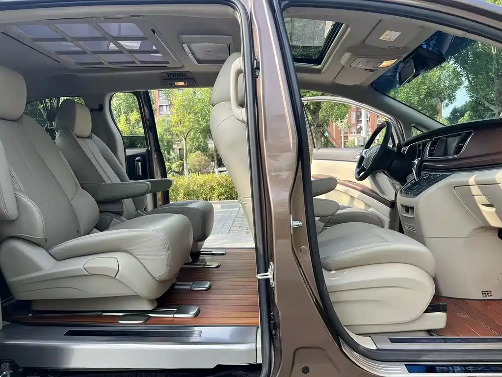 Buick GL8 2018 28T Luxury Model China VI