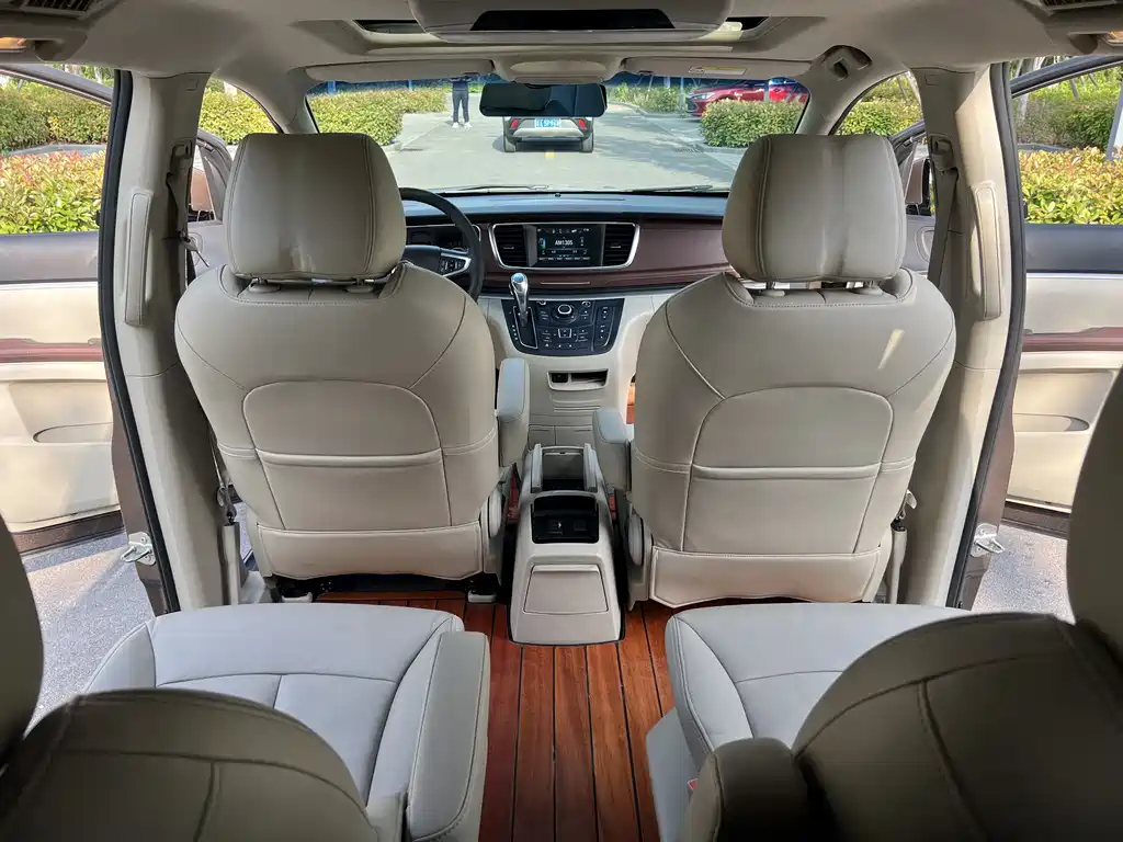 Buick GL8 2018 28T Luxury Model China VI