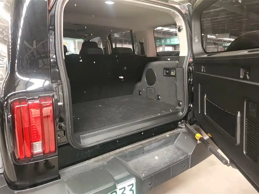 Tank 300 PHEV 2025 Hi4-T 37.1kWh