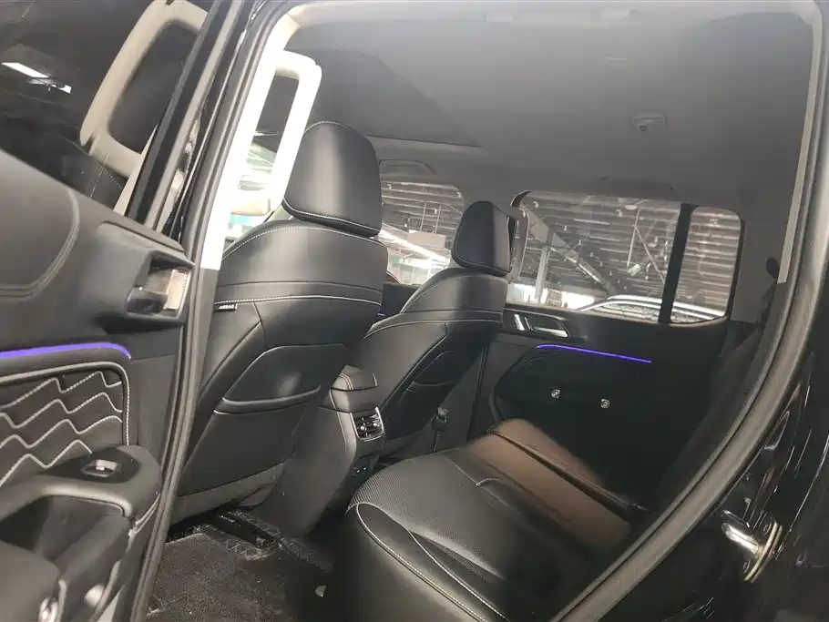 Tank 300 PHEV 2025 Hi4-T 37.1kWh