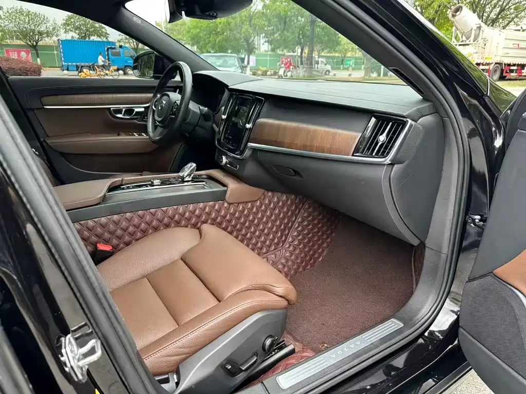 Volvo S90 2021 B5 Inscription