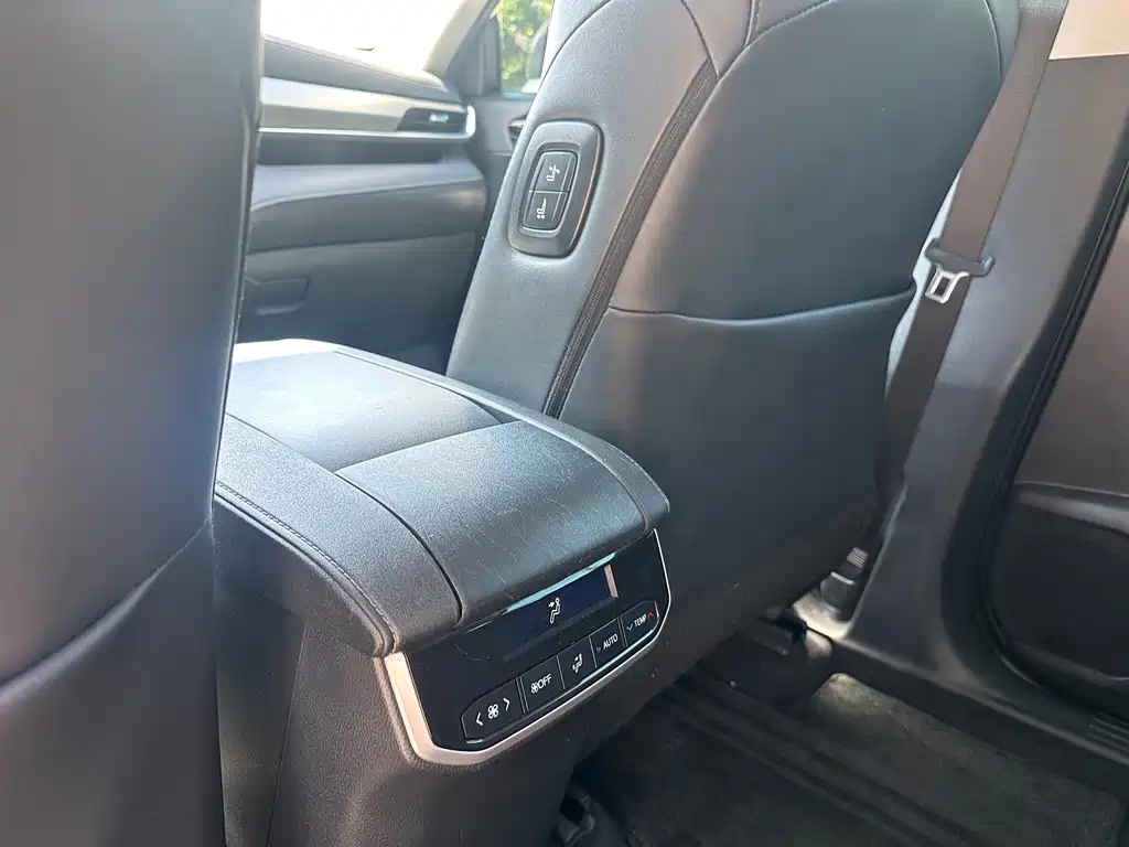 Toyota Highlander 2024 2.5L HEV AWD Luxury Edition 7-Seater