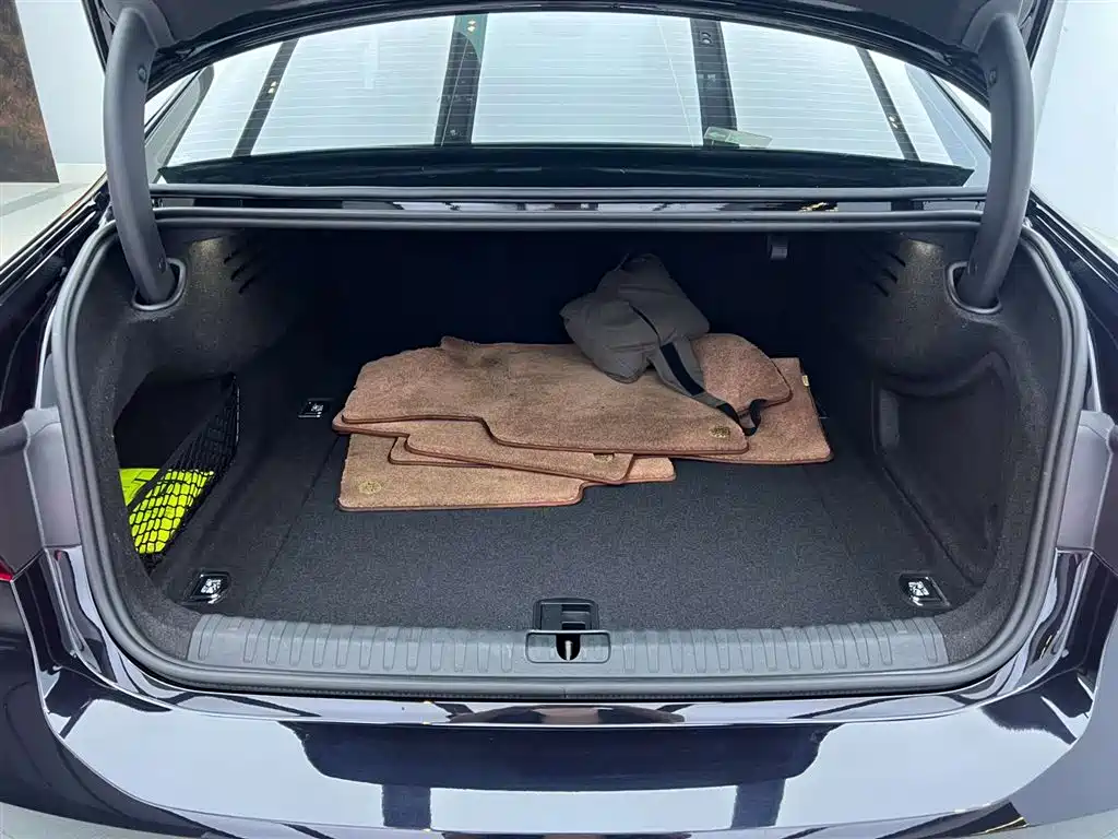 Audi A7L 2024 45 TFSI S-line Zhu Meng Edition with Liujing Package