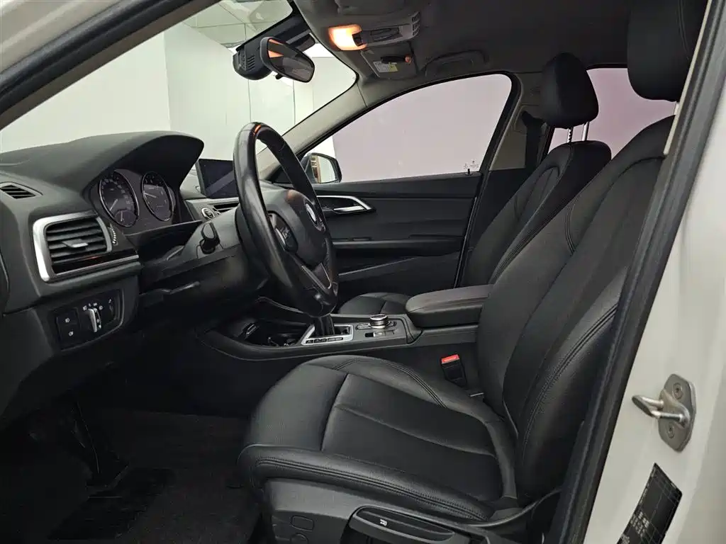 BMW 1 Series 2019 118i Fashion Edition