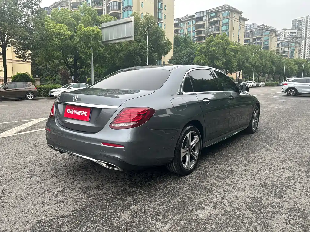 Mercedes-Benz E-Class 2016 E 200 L Sport