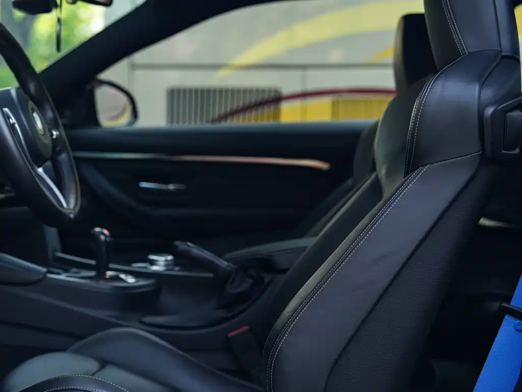 BMW M4 Coupe Shadow Edition 2019