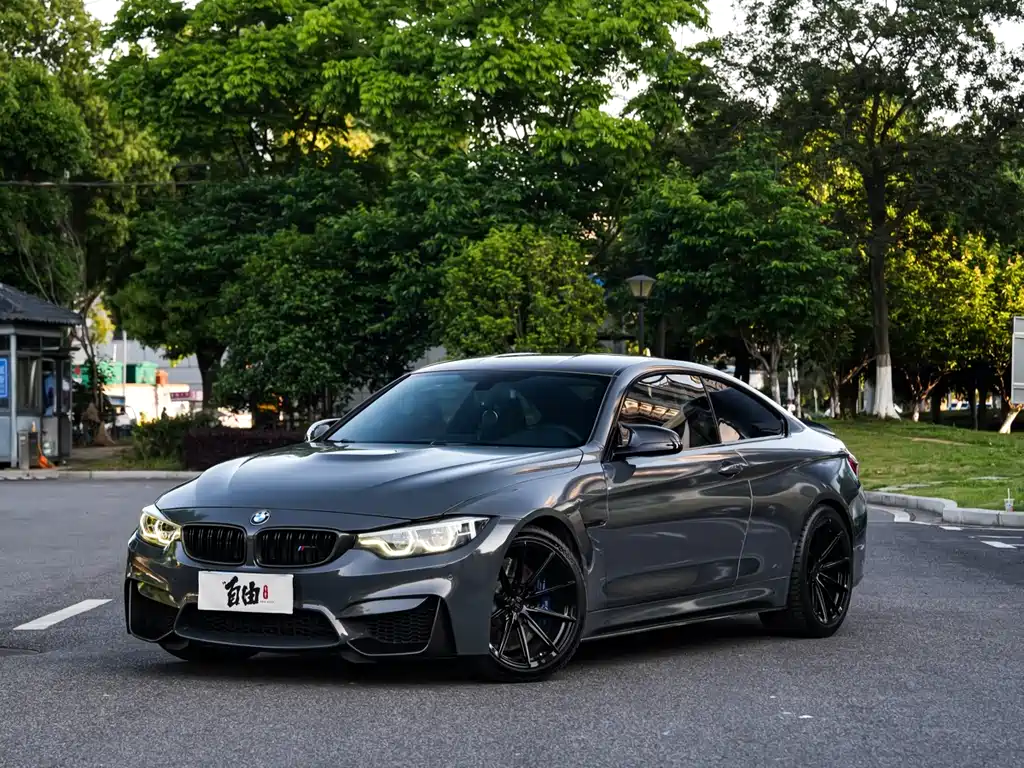 BMW M4 Coupe Shadow Edition 2019