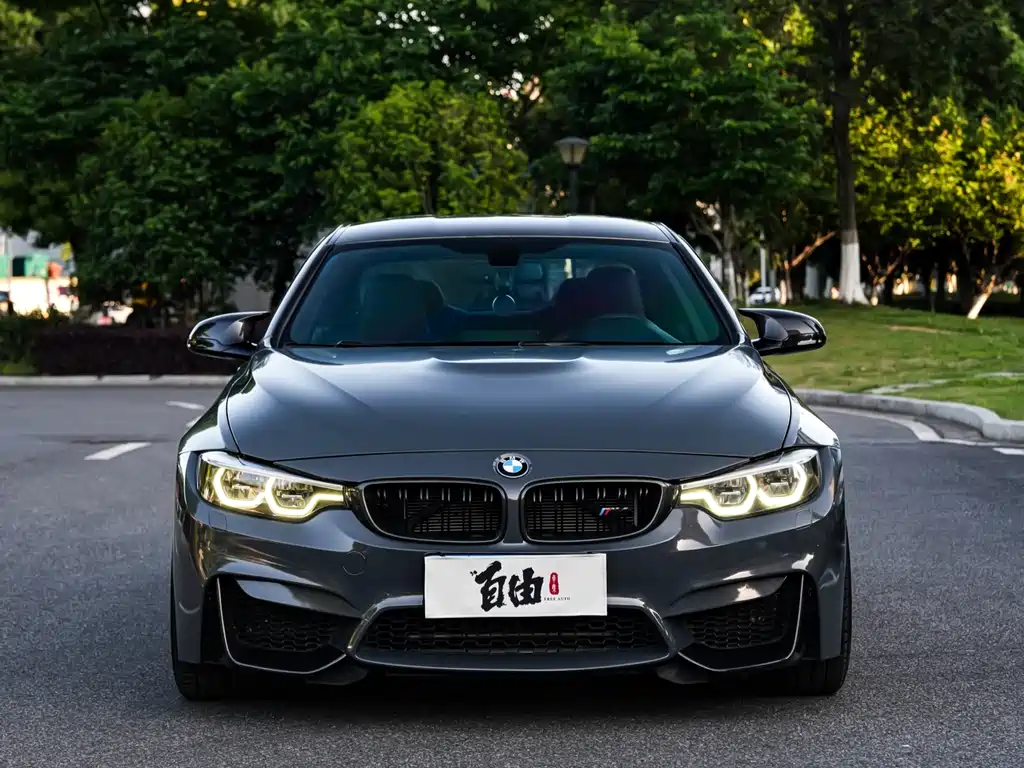 BMW M4 Coupe Shadow Edition 2019