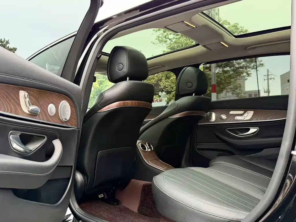 Mercedes-Benz E-Class 2021 E 300 L Luxury