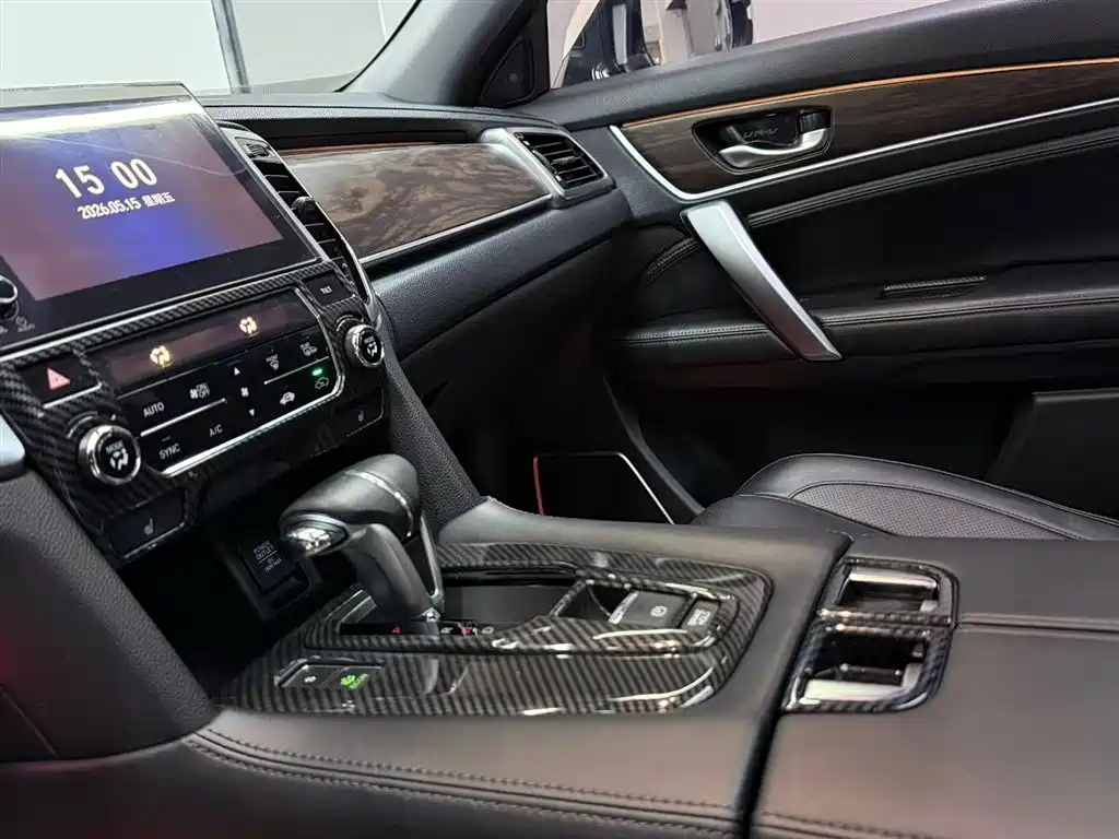 Honda UR-V 2017 240TURBO 2WD Luxury Edition China V