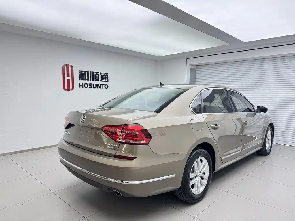Volkswagen Passat 2017 330TSI DSG Zunrong Edition
