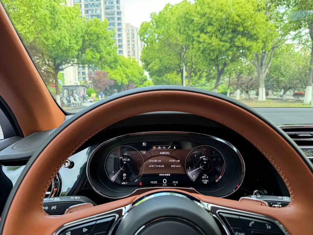 Bentayga 2022 4.0T V8