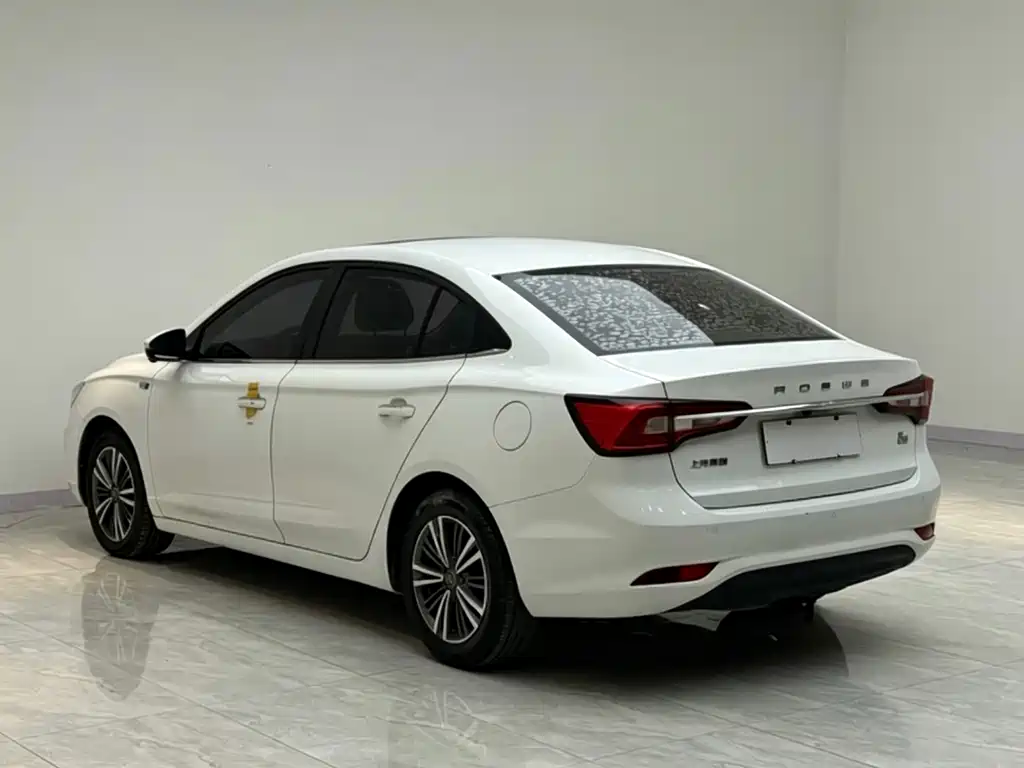 Roewe i5 2019 1.5L Automatic 4G Connected Linghao Flagship Edition