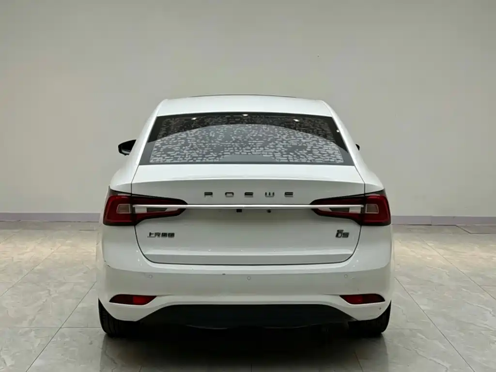 Roewe i5 2019 1.5L Automatic 4G Connected Linghao Flagship Edition