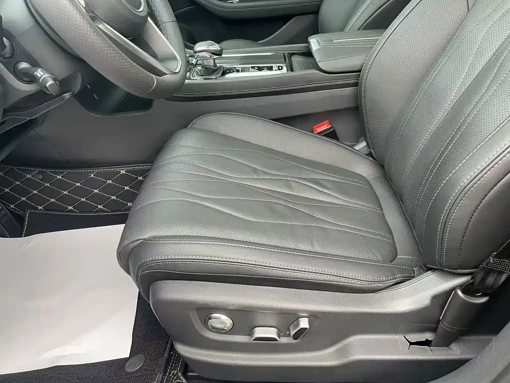 Hongqi H5 2023 1.8T Automatic Official Edition