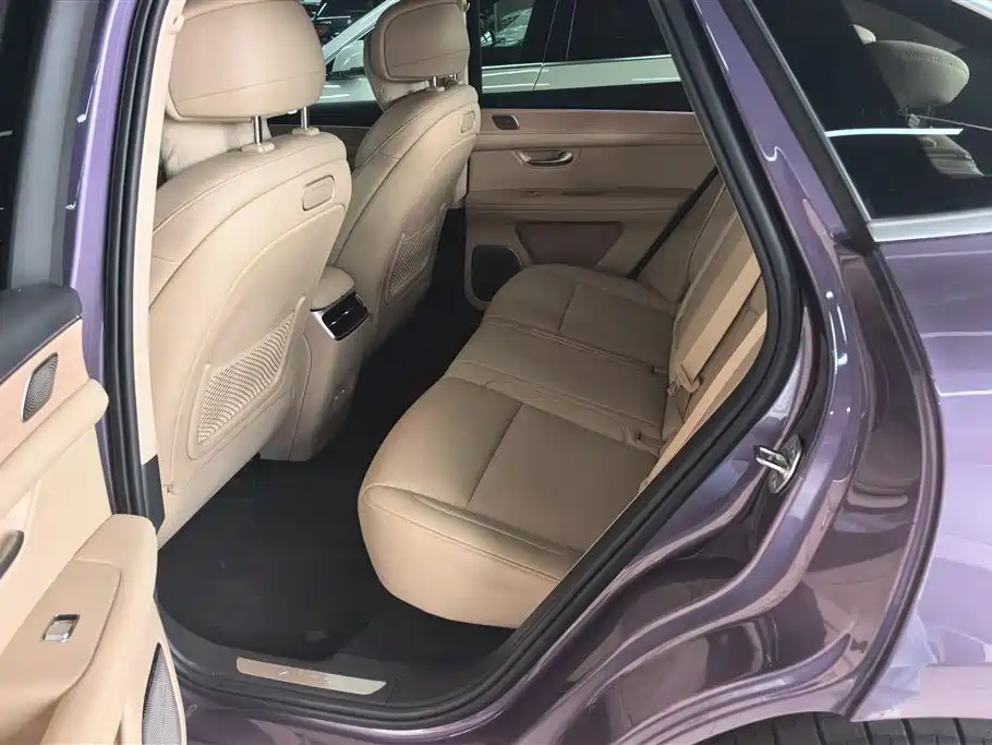 AITO M5 2025 EREV Ultra AWD