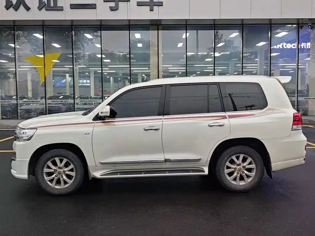 Land Cruiser (Import) 2019 5.7L Automatic