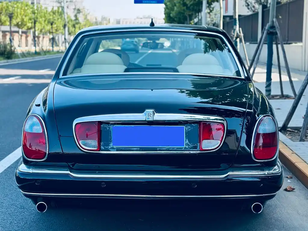 Rolls-Royce Phantom 2004 6.7L Standard Edition