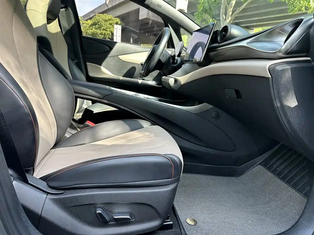 BYD Dolphin 2023 420km Fashion Edition